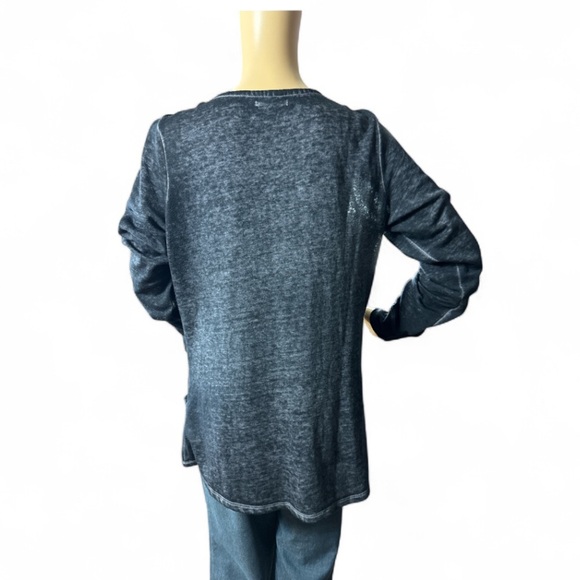 Maurices Women's Black top size medium - Picture 3 of 5